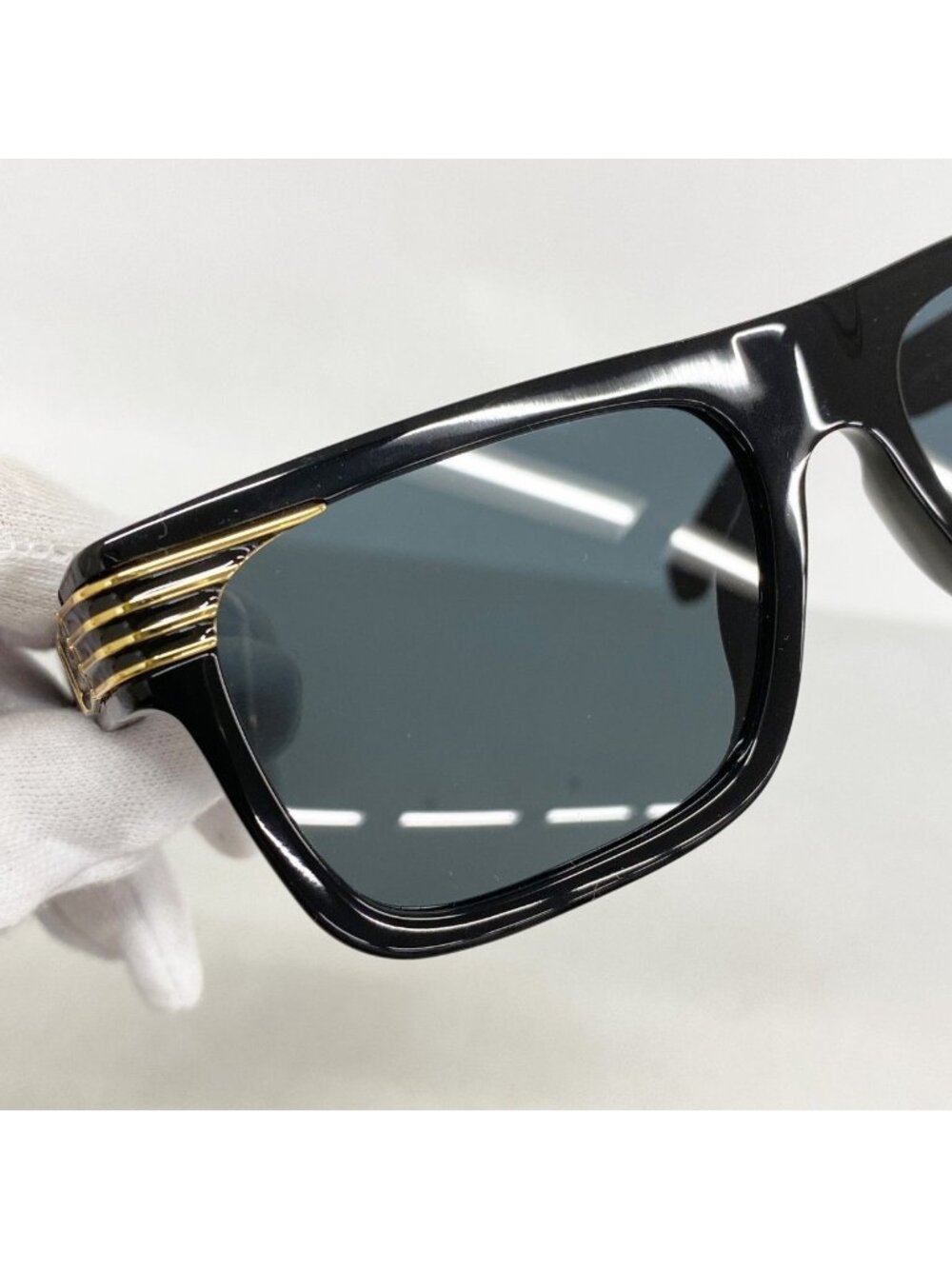 Louis Vuitton Sunglasses LV Slide Square Black Eyewear - Picture 7 of 9